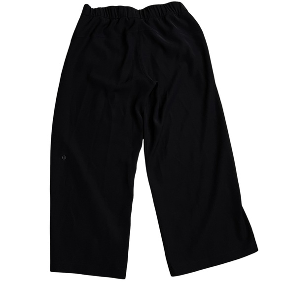 Lululemon On the Fly Wide-Leg 7/8 Pant Woven Black Pants Pockets 5BQPS size 8 - Picture 12 of 13